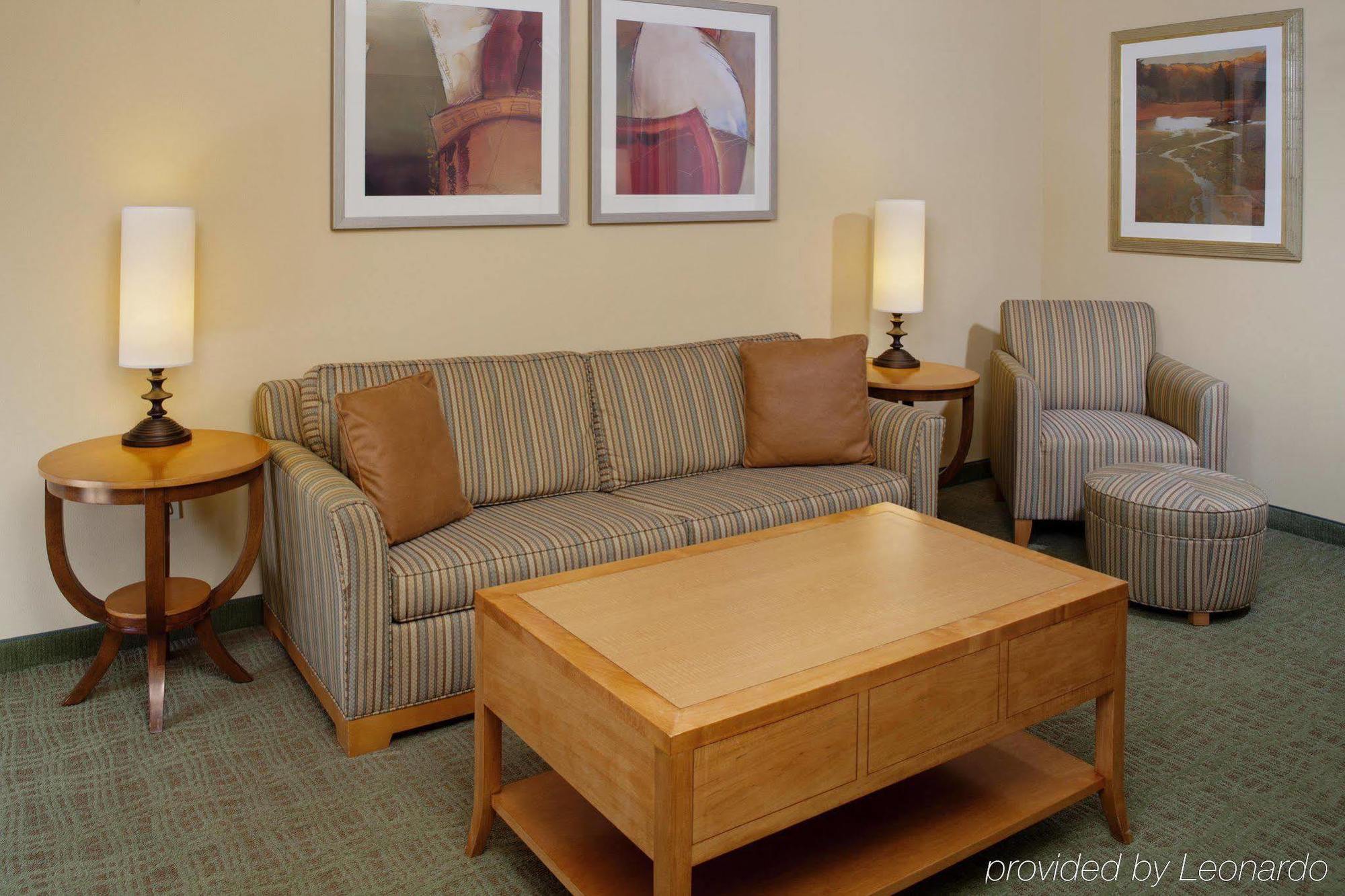 Wyndham Columbus Hotel Worthington Room photo